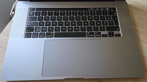 Macbook pro 2019 - 16”,